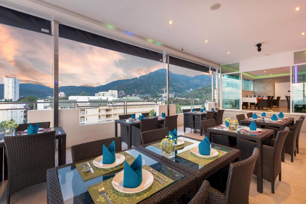 GRAND SUNSET HOTEL