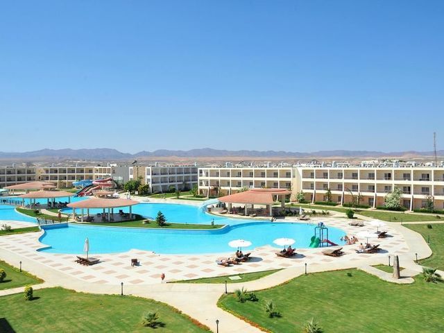 BRAYKA LAGOON RESORT 4*