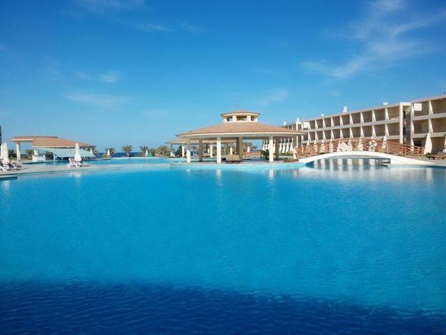 BRAYKA LAGOON RESORT 4*