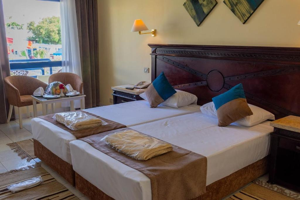 CATARACT RESORT 4*