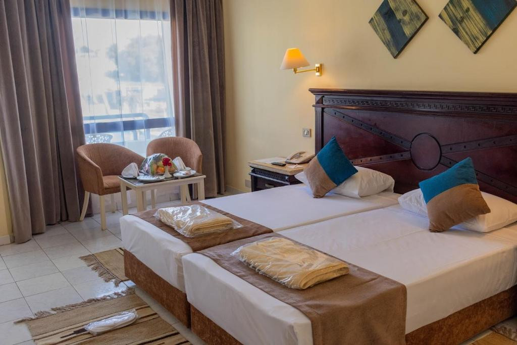 CATARACT RESORT 4*