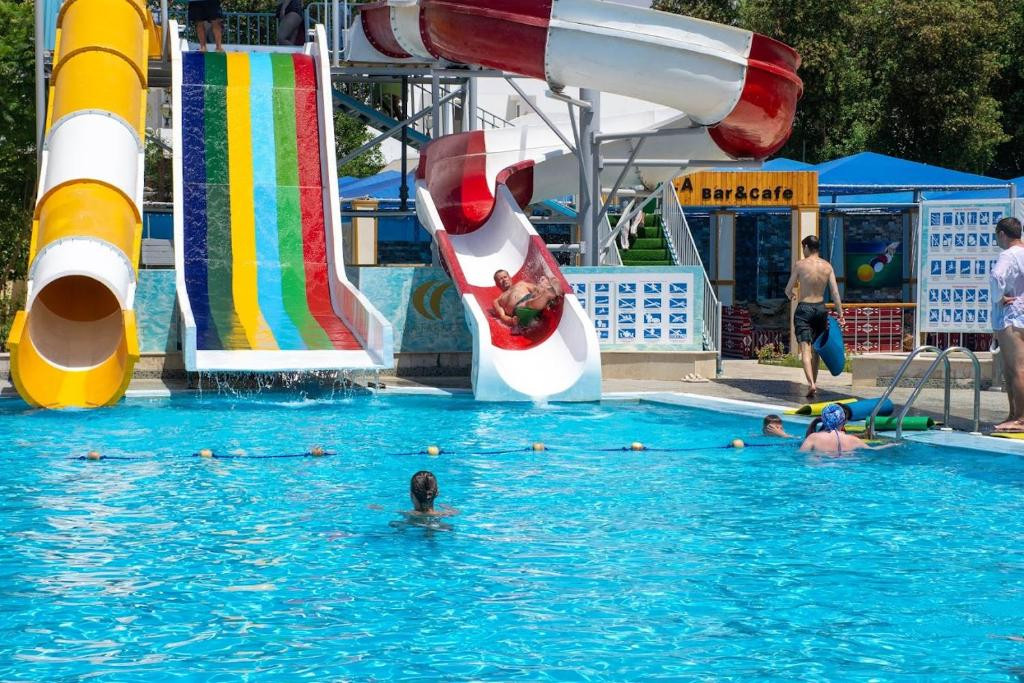 CATARACT RESORT 4*