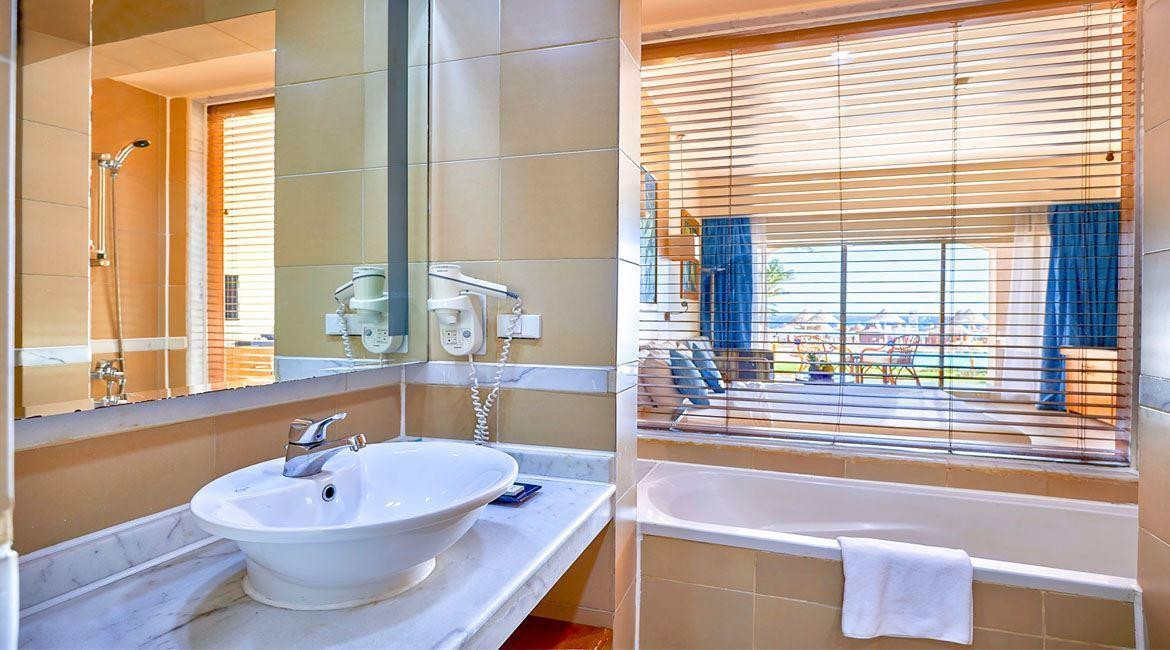 PARROTEL BEACH RESORT (EX. RADISSON BLU RESORT) 5*
