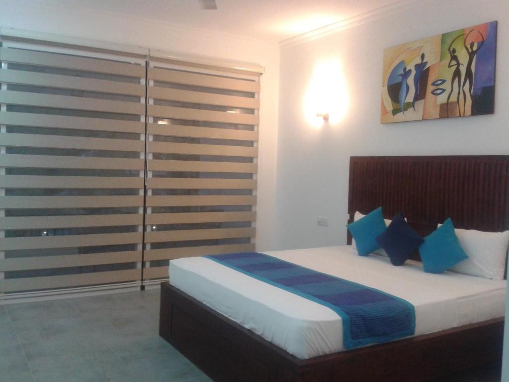ANANTHAMA 4*