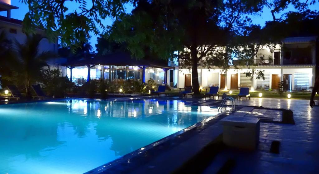 ANANTHAMA 4*