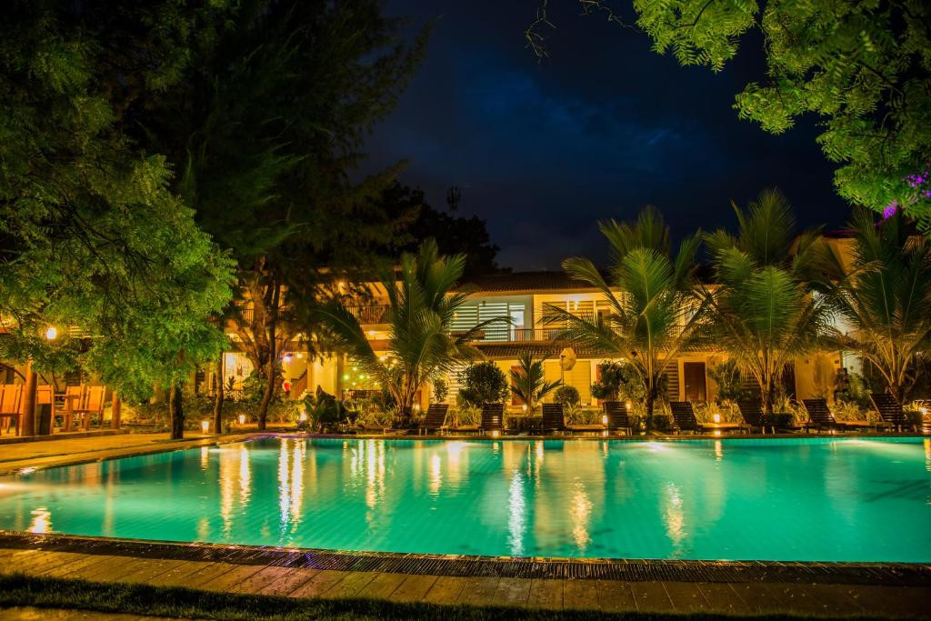 ANANTHAMA 4*