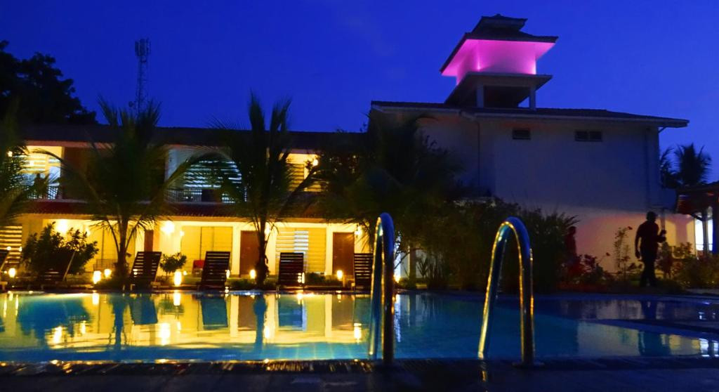 ANANTHAMA 4*
