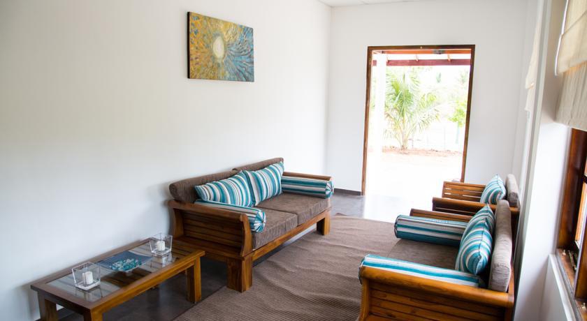 BAY BEACH HOTEL NILAVELI 3*