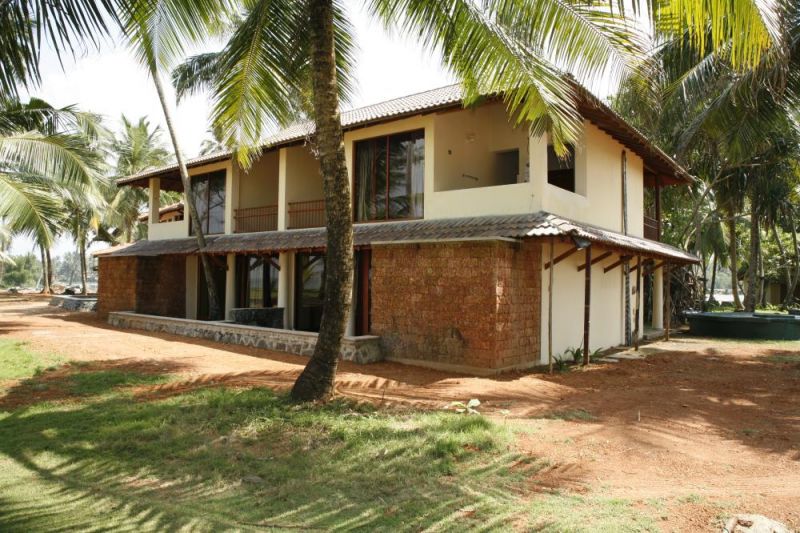 KOSGODA BEACH HOTEL 4*