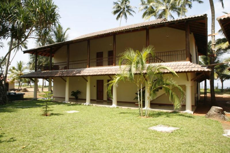 KOSGODA BEACH HOTEL 4*