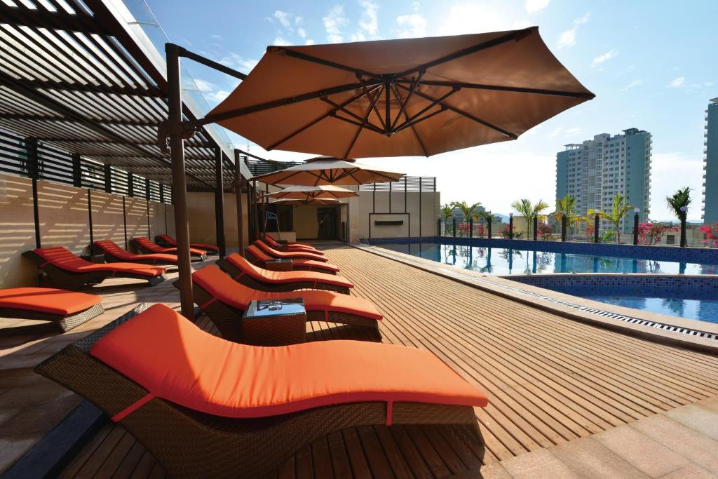 BARRY BOUTIQUE HOTEL SANYA 3*
