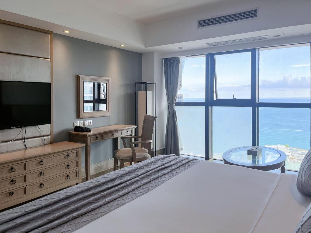 BARRY BOUTIQUE HOTEL SANYA 3*