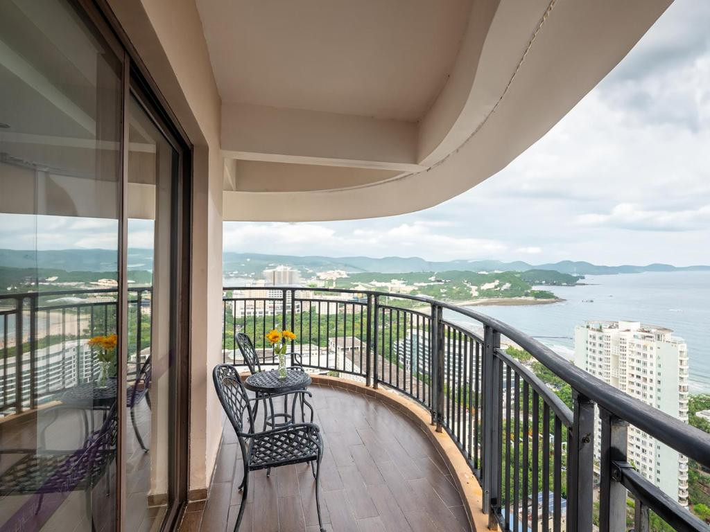 BARRY BOUTIQUE HOTEL SANYA 3*