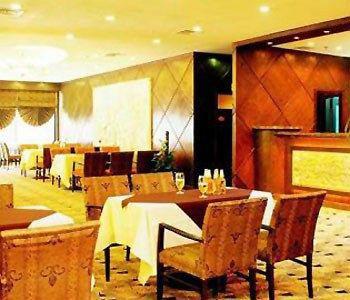 CITY VIEW HOTEL XUHUI 3*