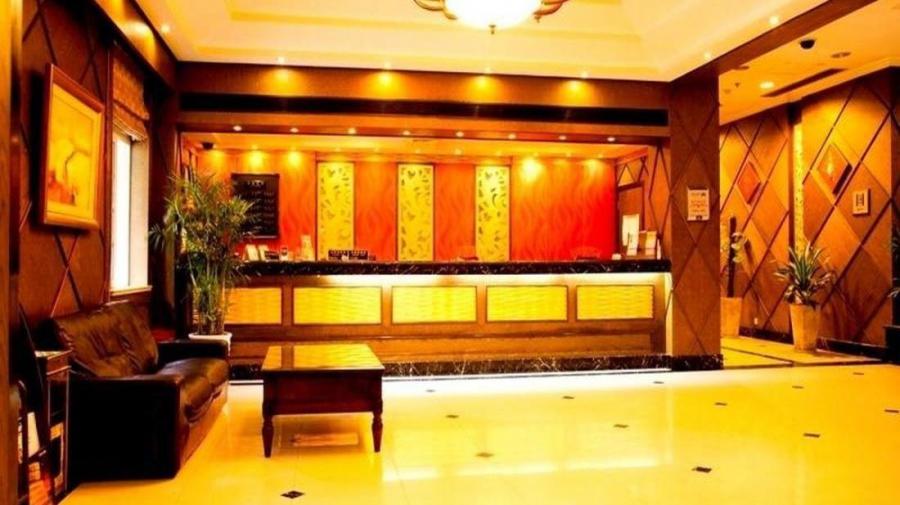CITY VIEW HOTEL XUHUI 3*