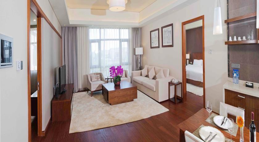 DAYS INN BUSINESS PLACE LONGWAN BEIJING 4*