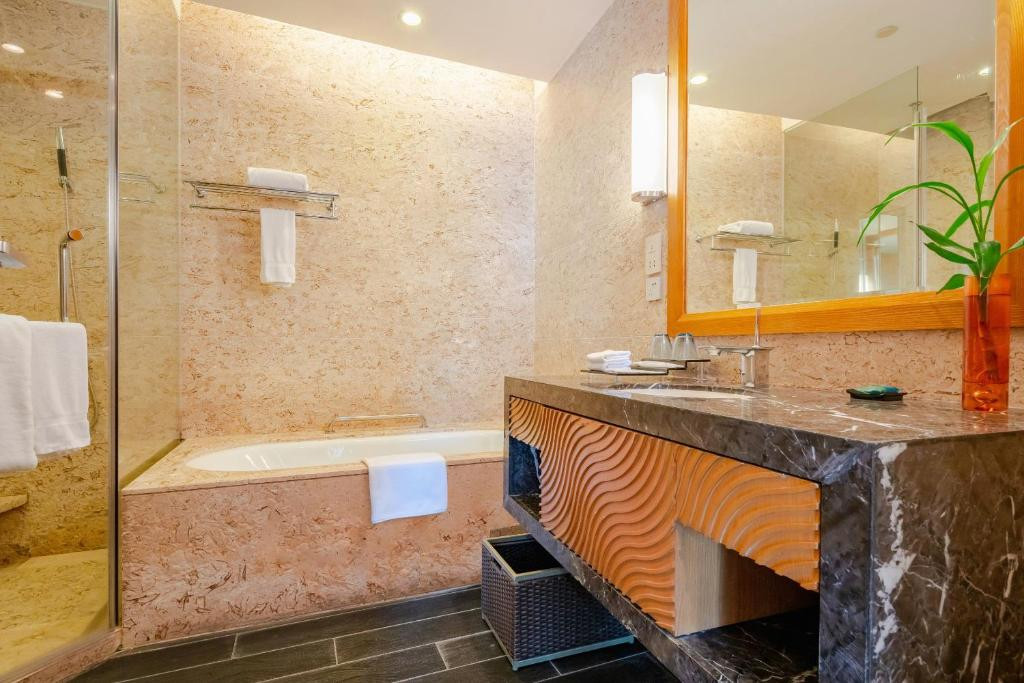 FOUR POINTS BY SHERATON HAINAN SANYA 5*