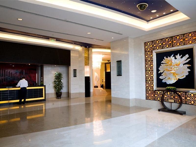GRAND METROPARK YUANTONG 5*