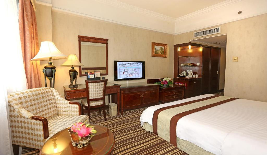 GRAND PALACE 4*