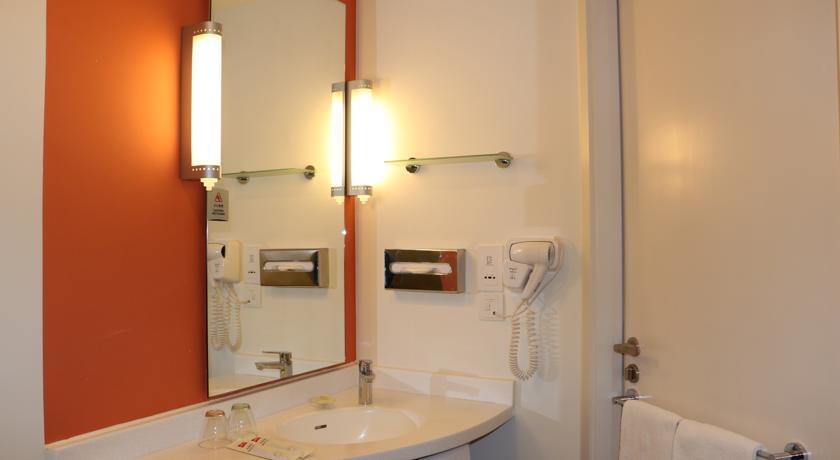 IBIS HONG KONG CENTRAL & SHEUNG WAN 3*