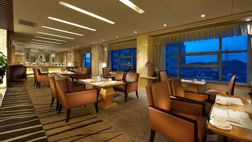 PULLMAN DALIAN (EX. KEMPINSKI HOTEL DALIAN) 5*