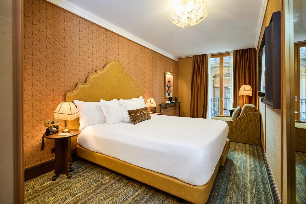 ESPANA HOTEL 4*
