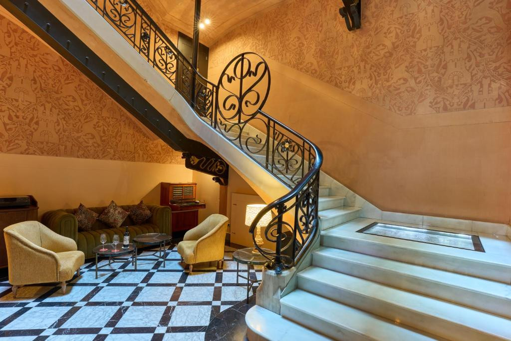 ESPANA HOTEL 4*