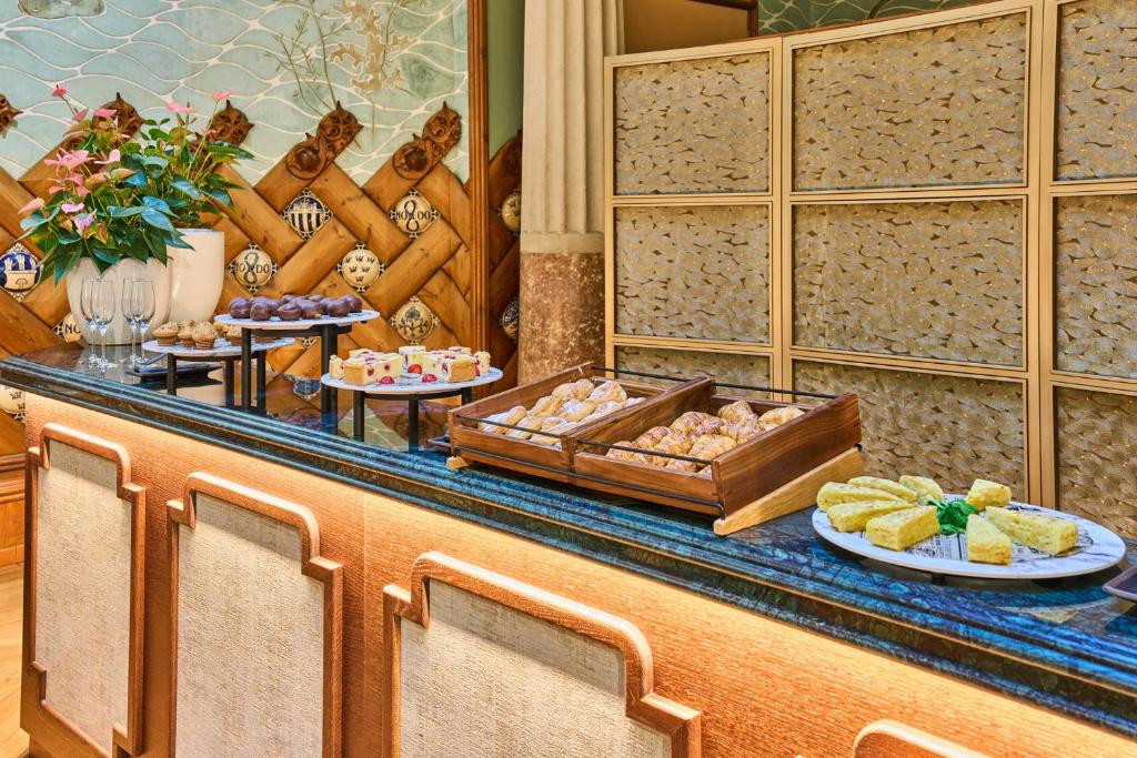 ESPANA HOTEL 4*
