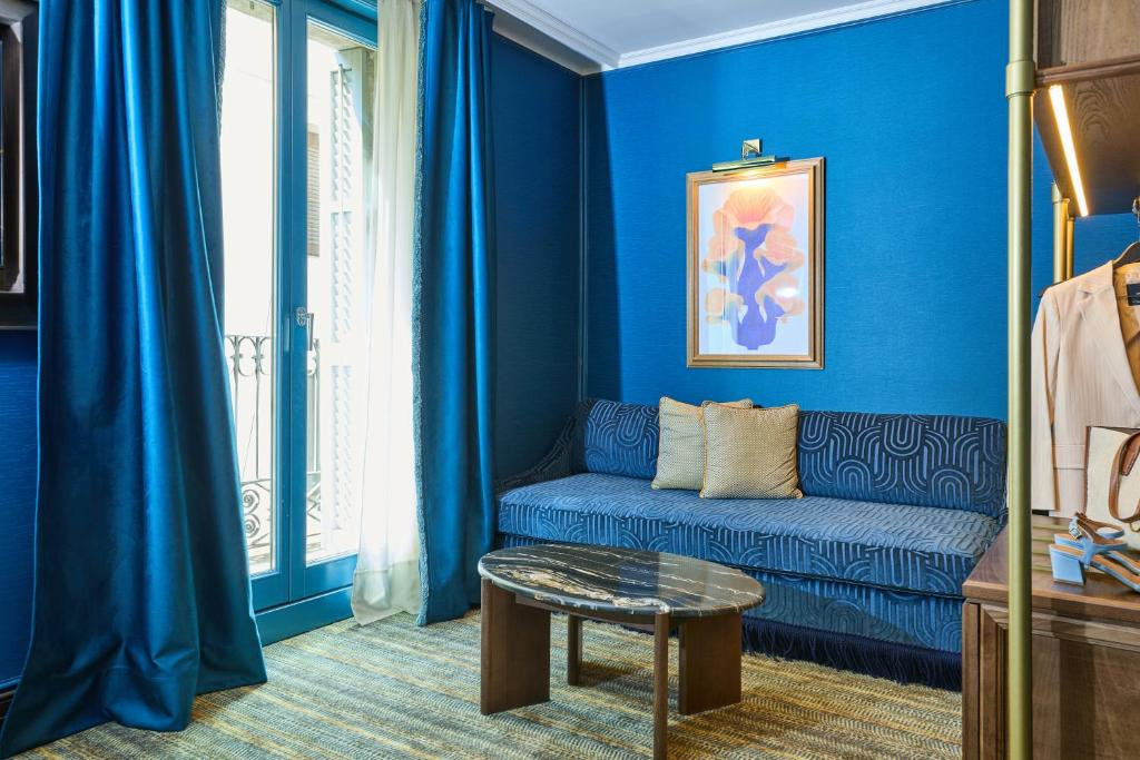 ESPANA HOTEL 4*