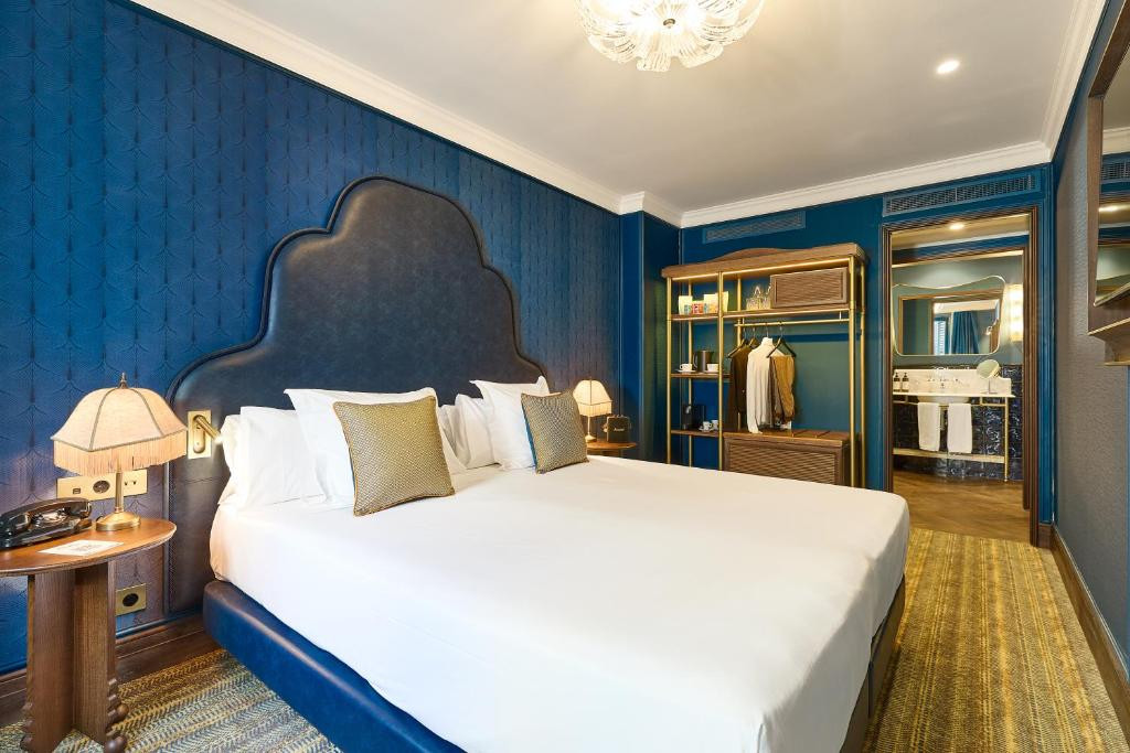 ESPANA HOTEL 4*