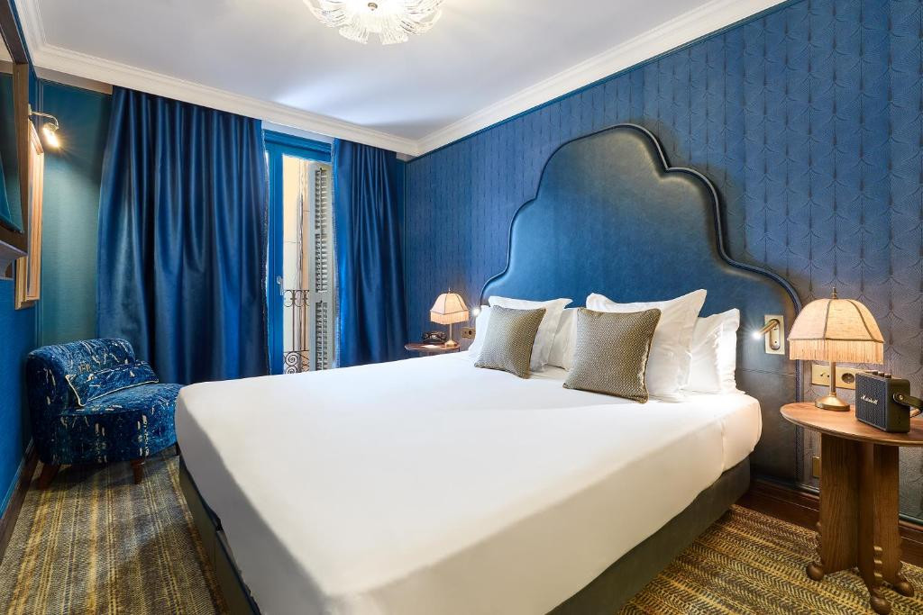 ESPANA HOTEL 4*