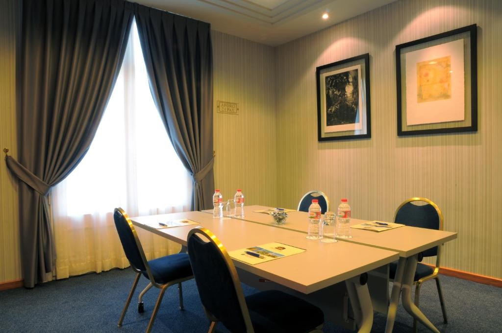 BW PREMIER HOTEL DANTE 4*