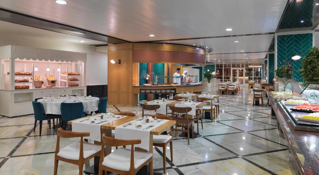 H10 CAMBRILS PLAYA 4*