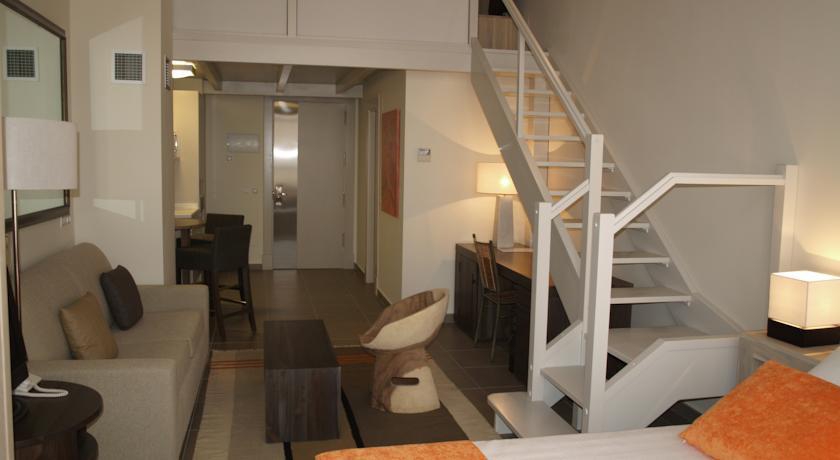 ECO ALCALA SUITES 4*