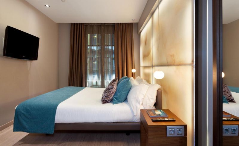 ESPANA HOTEL 4*