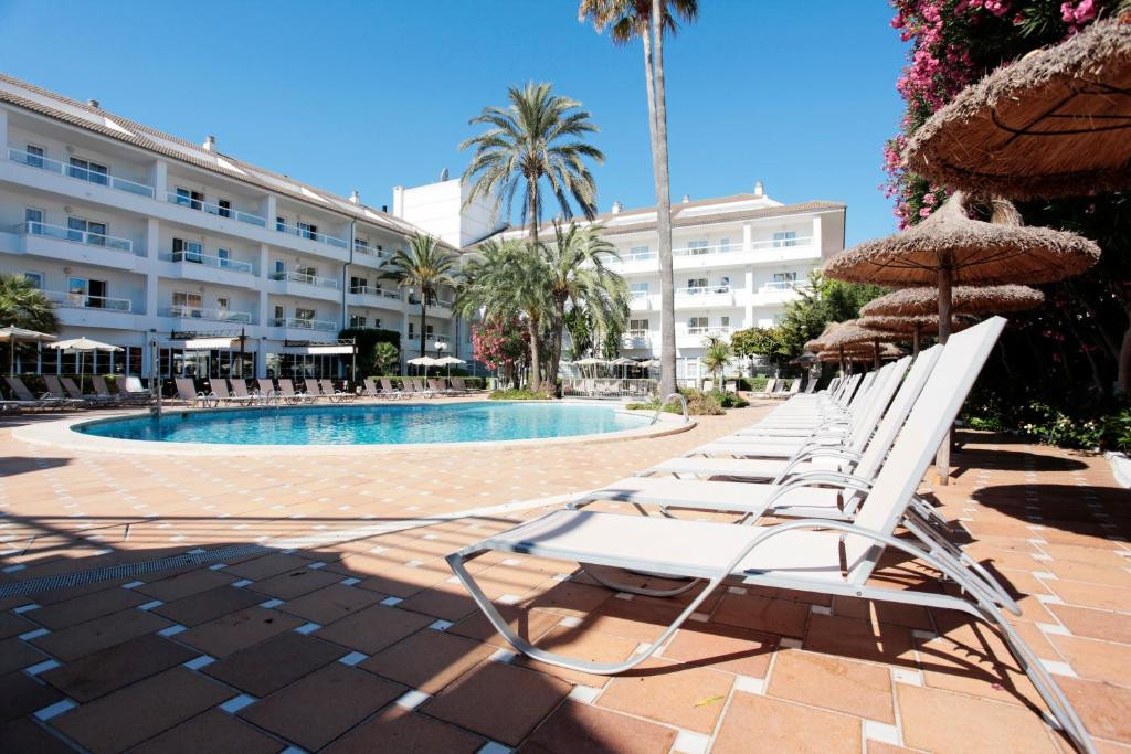 GRUPOTEL ALCUDIA SUITE 3*