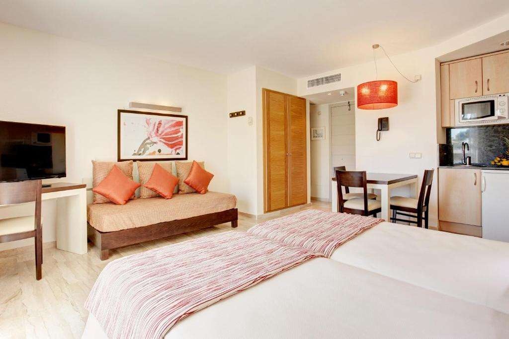 GRUPOTEL ALCUDIA SUITE 3*