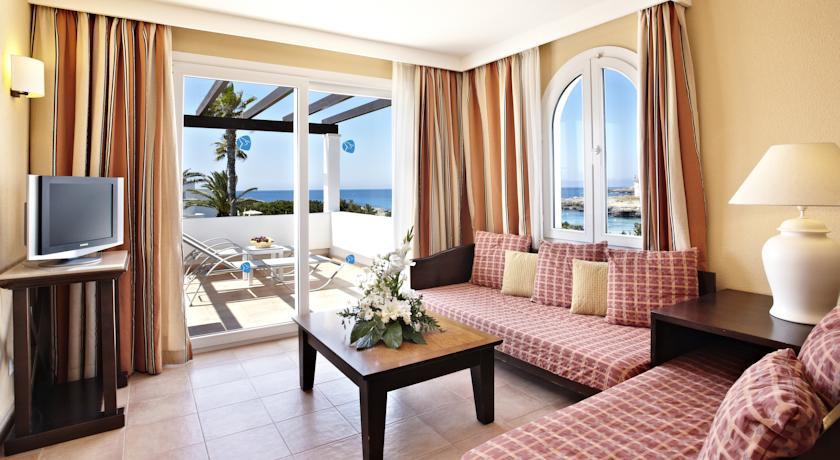 GRUPOTEL ALDEA CALA 4*
