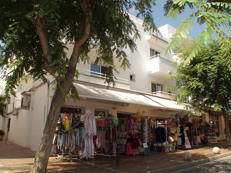 HOSTAL DE LA CARAVEL-LA 1*