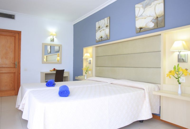 HOVIMA SUITES COSTA ADEJE (EX. ISLA BONITA) 4*