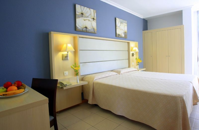 HOVIMA SUITES COSTA ADEJE (EX. ISLA BONITA) 4*