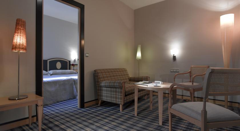 MACIA CONDOR 4*