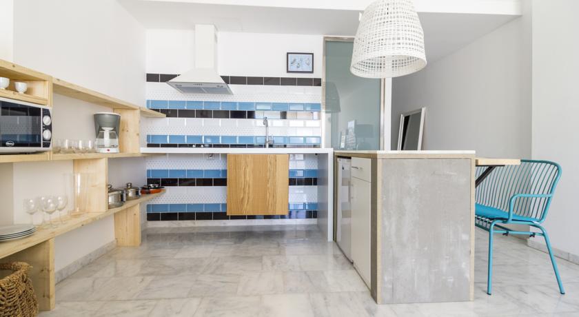 MARINA SUITES 4*