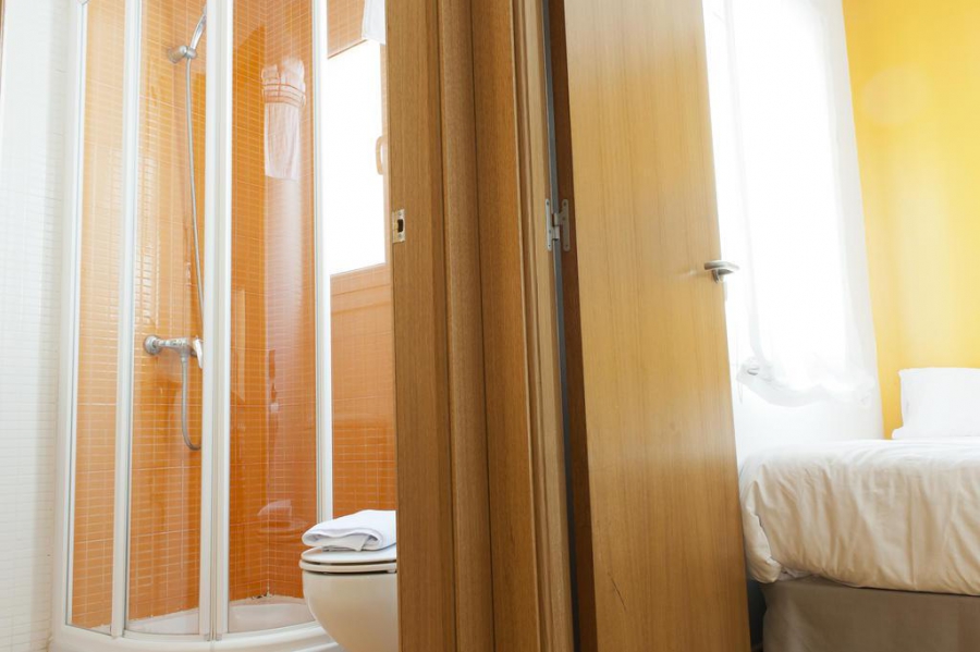 MH APARTMENTS SAGRADA FAMILIA 4*