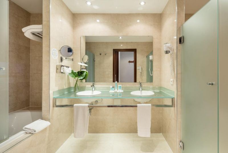 ILUNION MALAGA (EX. MONTE) 4*