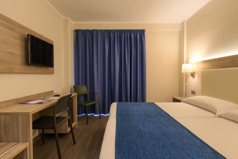 PALM BEACH COSTA BLANKA 4*