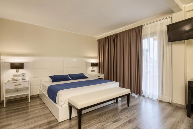 PALM BEACH COSTA BLANKA 4*