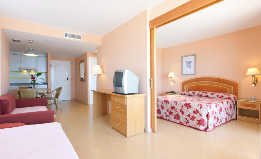 PLAYALUNA 4*