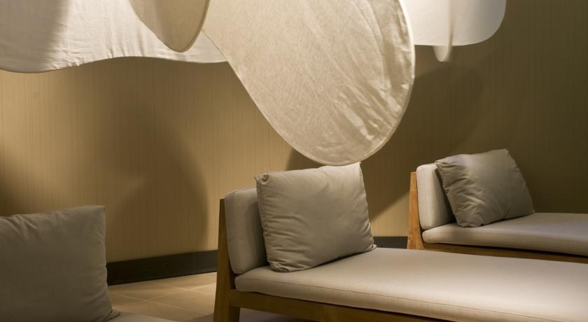 RADISSON BLU MADRID PRADO 4*