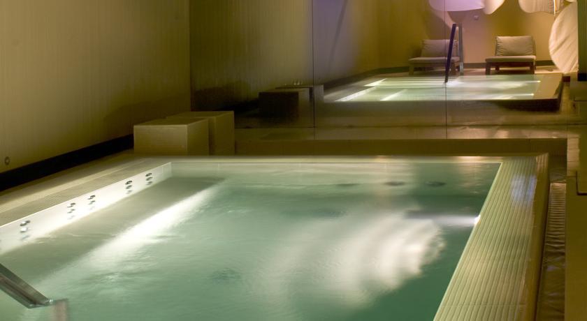 RADISSON BLU MADRID PRADO 4*
